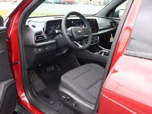 New 2026 Chevrolet Traverse LT w/ Sun and Wheel Package image 13