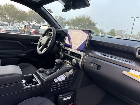 New 2025 Toyota Tacoma 2WD Double Cab image 33