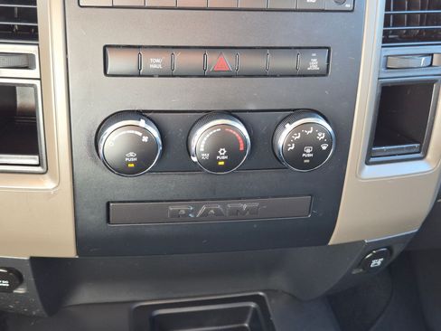 Used 2011 RAM 2500 ST w/ ST Popular Equipment Group AWD/4WD image 24
