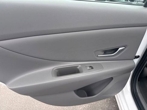 Certified 2023 Hyundai Elantra SEL w/ Convenience Package image 16