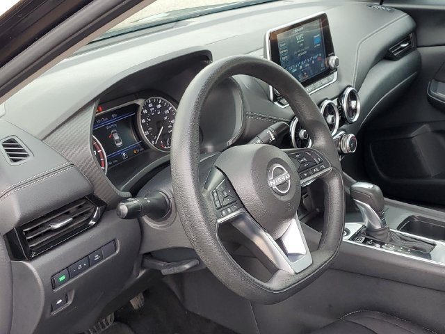 Used 2024 Nissan Sentra SV FWD image 6