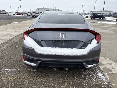 Used 2020 Honda Civic Sport image 4