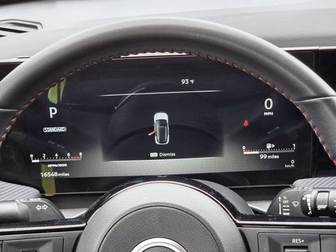Used 2025 Nissan Kicks SR AWD/4WD image 15