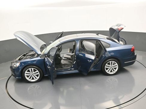 Used 2019 Volkswagen Passat 2.0T Wolfsburg image 62