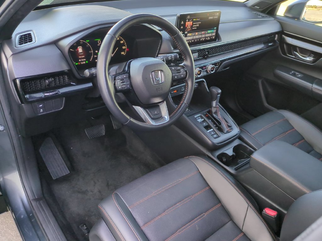 Used 2025 Honda CR-V Sport Touring image 11