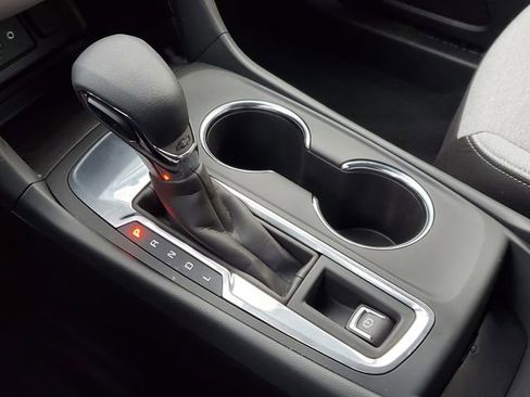 Certified 2024 Chevrolet Equinox LS w/ Driver Confidence II Package image 34