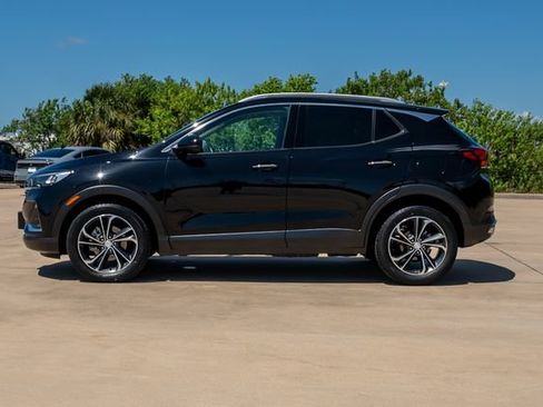 Used 2021 Buick Encore GX Essence FWD image 3
