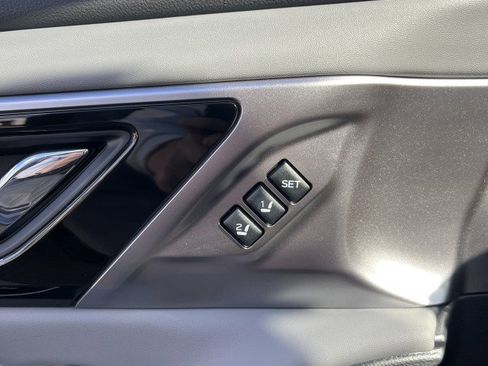 Certified 2025 Subaru Legacy Limited w/ Popular Package #3 image 17