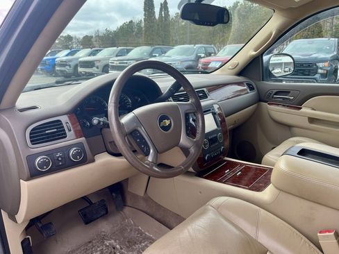 Used 2012 Chevrolet Tahoe LTZ image 11