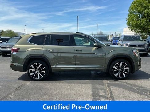 Used 2025 Volkswagen Atlas SEL Premium R-Line AWD/4WD image 2