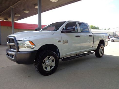 Used 2018 RAM 2500 Tradesman AWD/4WD image 1