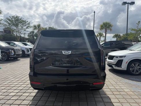 Certified 2026 Cadillac Escalade Sport w/ LPO, ONYX Package AWD/4WD image 6