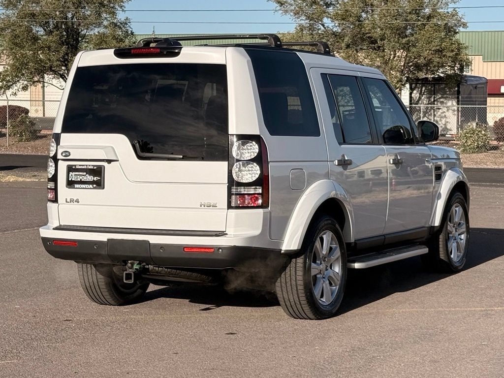 Used 2016 Land Rover LR4 HSE AWD/4WD image 6