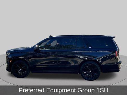 Used 2022 Cadillac Escalade Sport Platinum AWD/4WD image 3