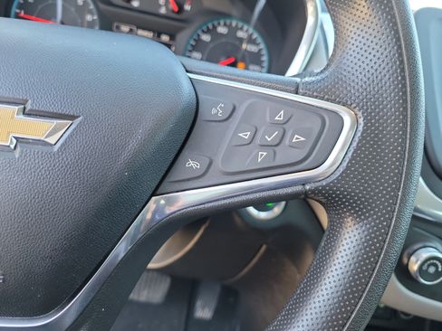 Used 2019 Chevrolet Equinox LS FWD image 24