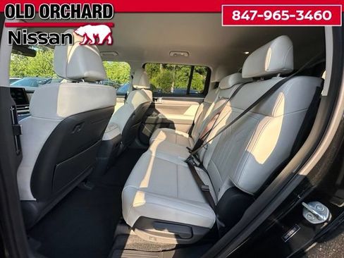 Used 2025 Hyundai Santa Fe SEL AWD/4WD image 12