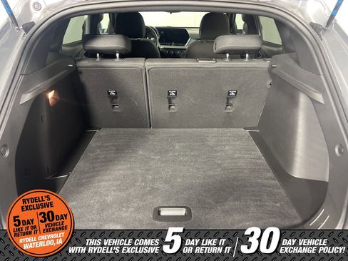 Used 2025 Chevrolet Trax RS w/ Driver Confidence Package image 19