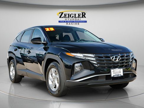 Certified 2023 Hyundai Tucson SE FWD image 1