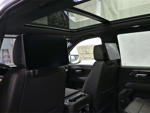 New 2026 Chevrolet Tahoe High Country image 14