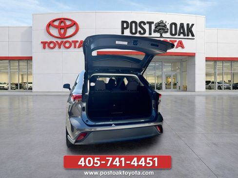 Used 2024 Subaru Outback Premium AWD/4WD image 14