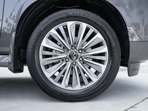 Certified 2026 INFINITI QX80 Luxe w/ Cargo Package AWD/4WD image 26