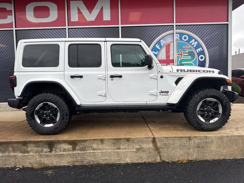 Used 2020 Jeep Wrangler Unlimited Rubicon image 2