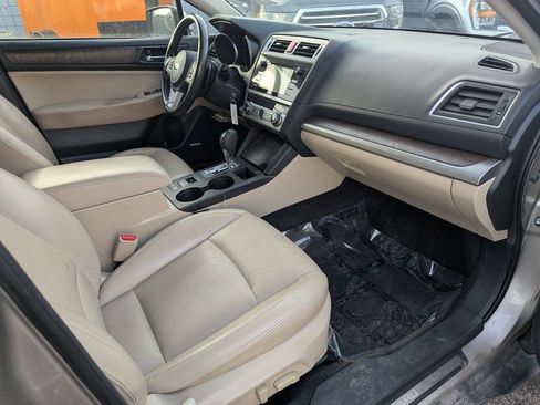 Used 2015 Subaru Outback 2.5i Limited w/ Popular Package #4 image 10