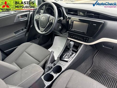 Used 2018 Toyota Corolla iM w/ All-Weather Mat Package FWD image 40