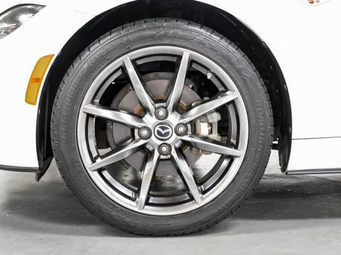 Used 2018 MAZDA MX-5 Miata RF Grand Touring RWD image 54