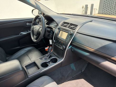 Used 2015 Toyota Camry LE FWD image 25