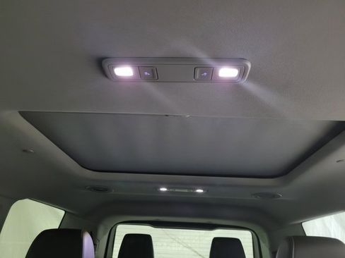 Used 2022 GMC Acadia SLT w/ GMC Pro Grade Package image 34