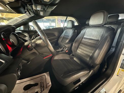 Used 2016 Buick Cascada Premium image 28