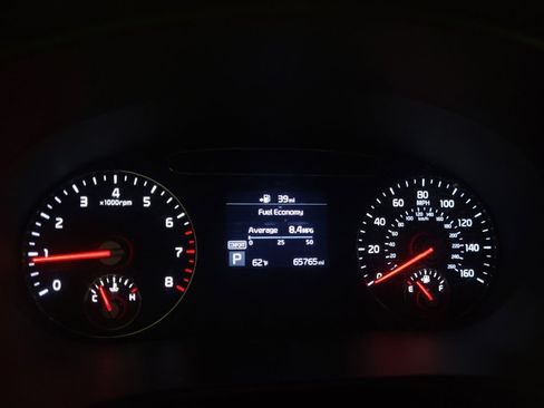 Used 2020 Kia Sorento LX w/ LX I4 Convenience Package image 23