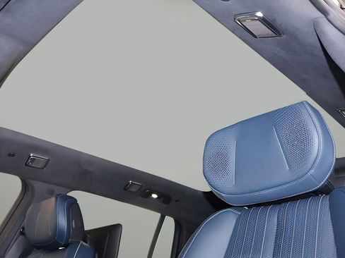 New 2025 Cadillac Escalade IQ Luxury 2 w/ LPO, Radiant Package image 26