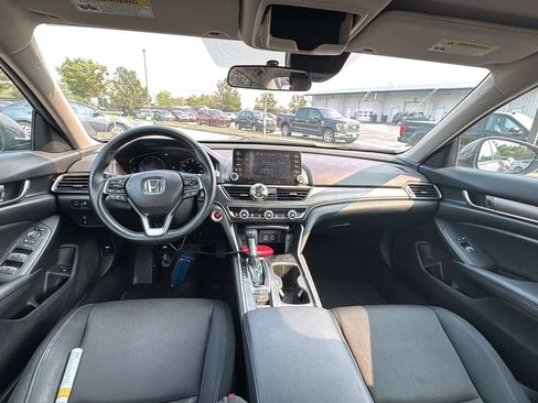 Used 2022 Honda Accord LX image 6