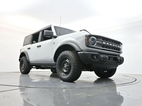 Used 2026 Ford Bronco Big Bend w/ Black Diamond Package AWD/4WD image 27