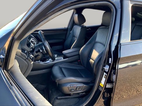 Used 2018 BMW X4 xDrive28i AWD/4WD image 7