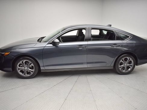 Used 2023 Honda Accord EX image 8