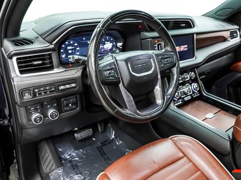 Used 2023 GMC Yukon Denali Ultimate AWD/4WD image 22