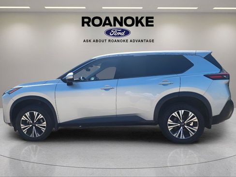Used 2023 Nissan Rogue SV AWD/4WD image 12