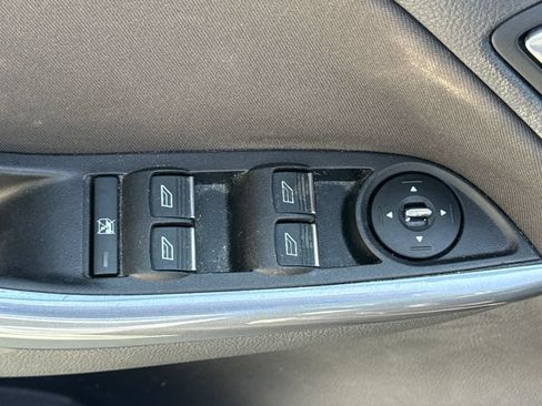 Used 2012 Ford Focus Titanium FWD image 14