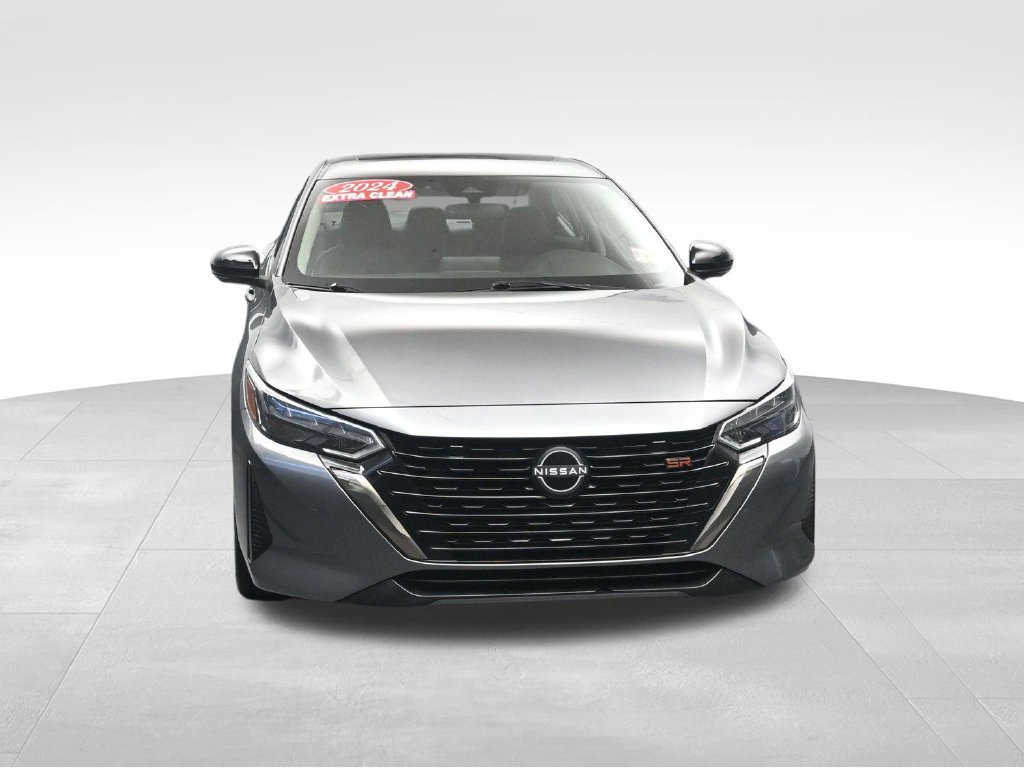 Used 2024 Nissan Sentra SR w/ SR Premium Package FWD image 8