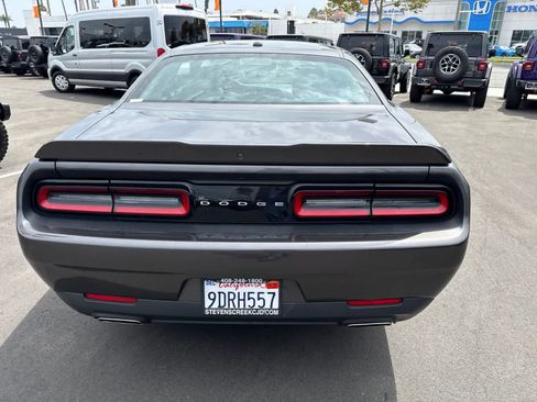 Used 2022 Dodge Challenger SXT RWD image 16