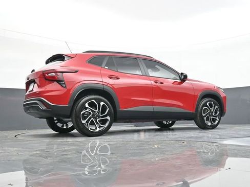 New 2026 Chevrolet Trax RS w/ Sunroof Package image 45