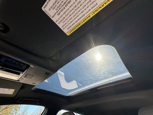 Used 2024 Volkswagen GTI Autobahn FWD image 27