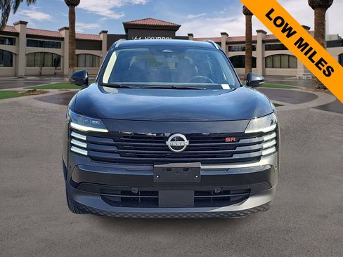 Used 2025 Nissan Kicks SR FWD image 3