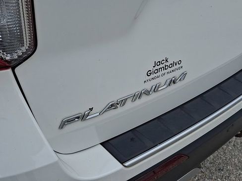 Used 2020 Ford Explorer Platinum w/ Premium Technology Package AWD/4WD image 39