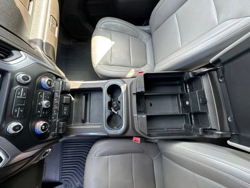Used 2019 GMC Sierra 1500 SLT w/ SLT Premium Package AWD/4WD image 19