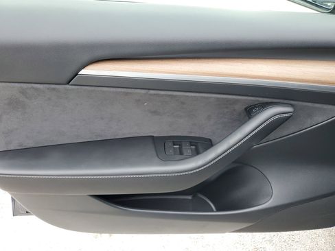 Used 2023 Tesla Model 3 Standard Range RWD image 16