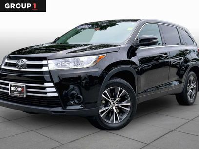 Used 2019 Toyota Highlander LE